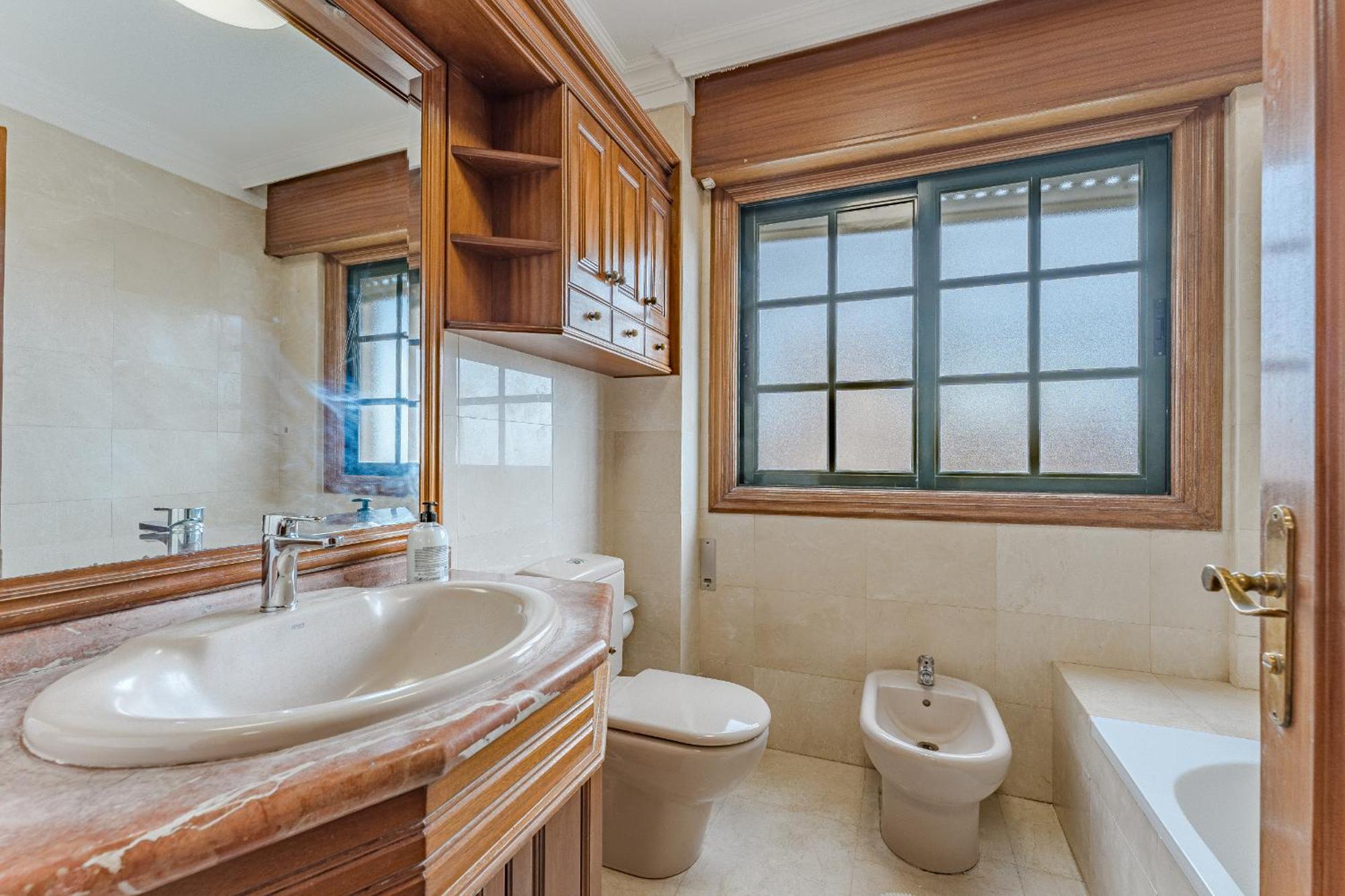 - 3 Bedroom House With Pool Holiday home *