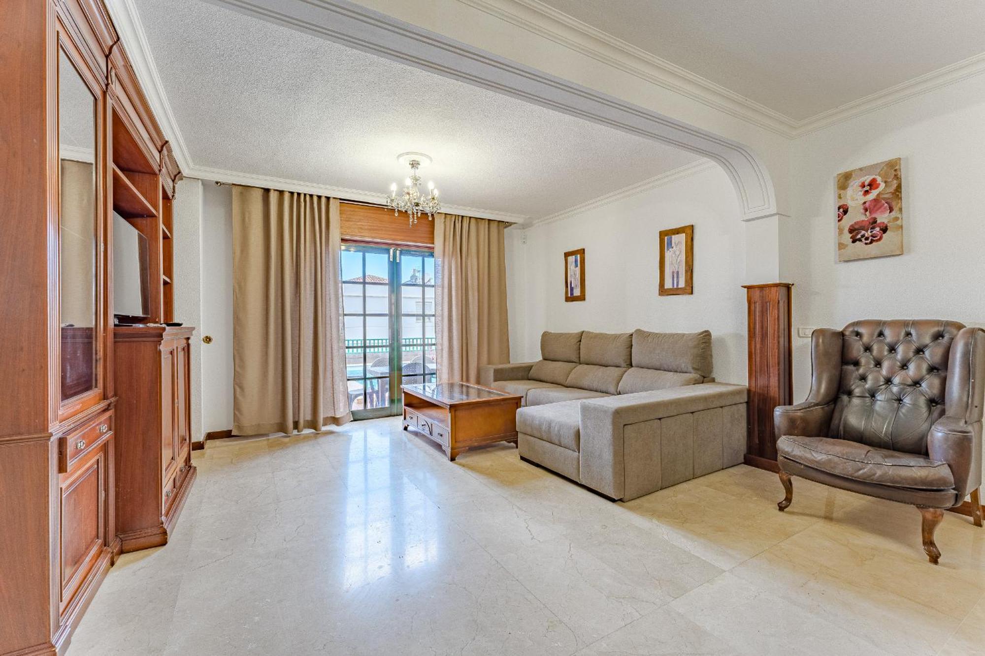 - 3 Bedroom House With Pool Holiday home Chayofa