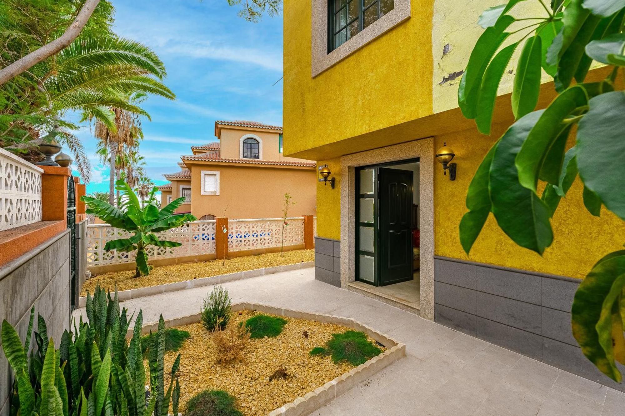- 3 Bedroom House With Pool Dom wakacyjny *